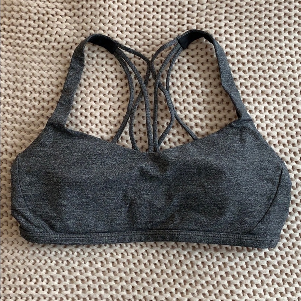 Lululemon sports bra